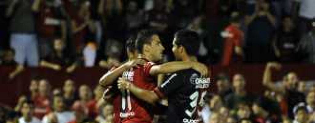 Newell's gan 3-1 a un San Lorenzo que no mejora