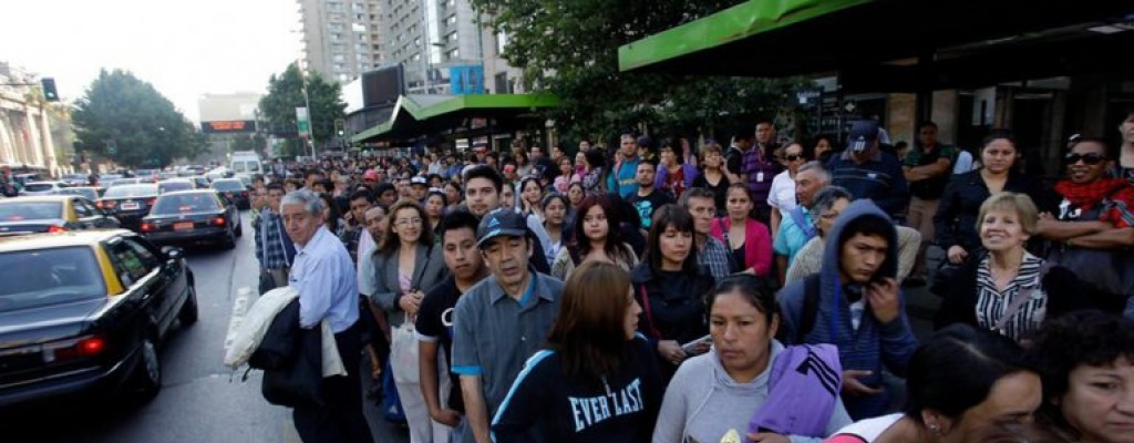 Falla el�ctrica en el metro provoc� caos en Santiago