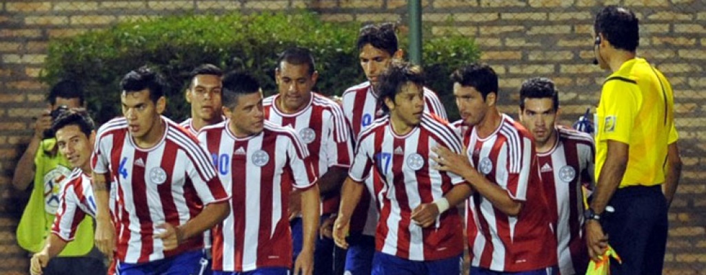 Paraguay le gan al Per de Bengoechea que no levanta cabeza