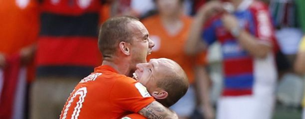 Holanda gole y evit ida de Hiddink; Italia y Croacia empataron