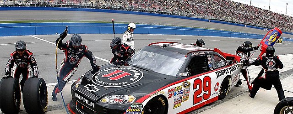 Kevin Harvick, es el nuevo campen de NASCAR 