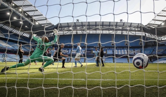 El Manchester City sigue intratable