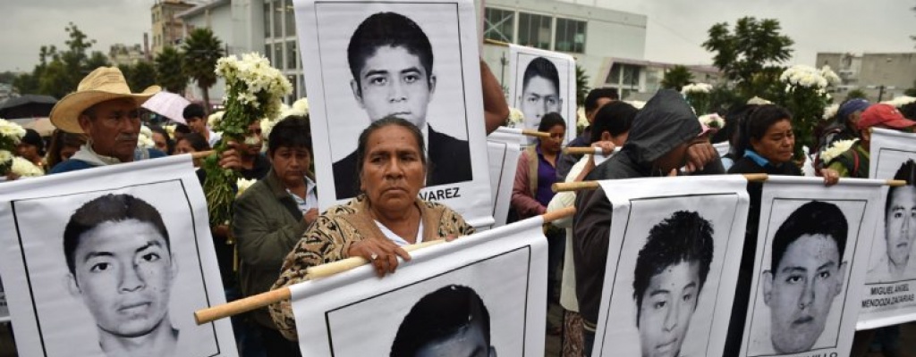 Detienen en Mxico a subdirector de polica vinculado con estudiantes desaparecidos 