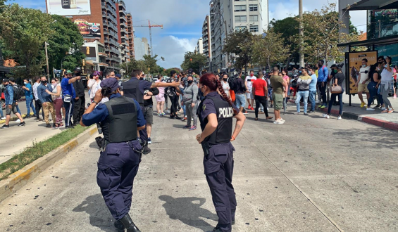 Ciudadanos cubanos reclaman visado a Nicaragua o devoluci�n de pasajes