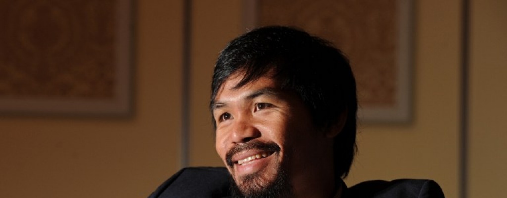 Pacquiao relajado mientras Algieri se pelea con la balanza