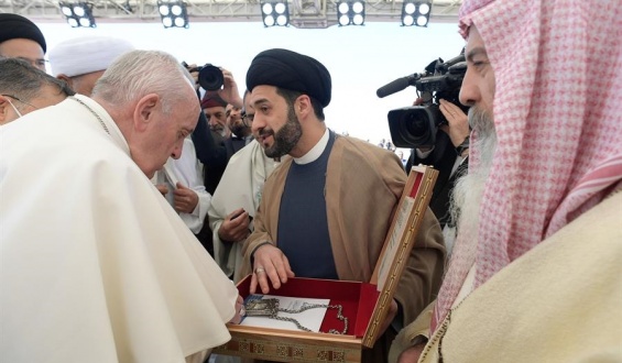 El papa Francisco se reuni� con el ayatol� Al Sistani en Nayaf