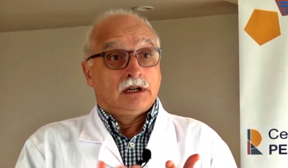 El infect�logo �lvaro Galiana  dijo que "no hay evidencia de que la P1 genera mayor infectividad en ni�os"