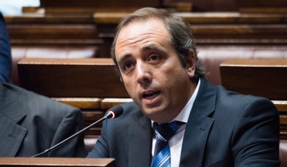 Diputado And�jar (PN) reclama m�s vacunatorios en Canelones