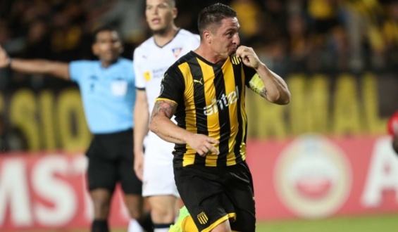 'Cebolla' Rodr�guez firma con Plaza Colonia