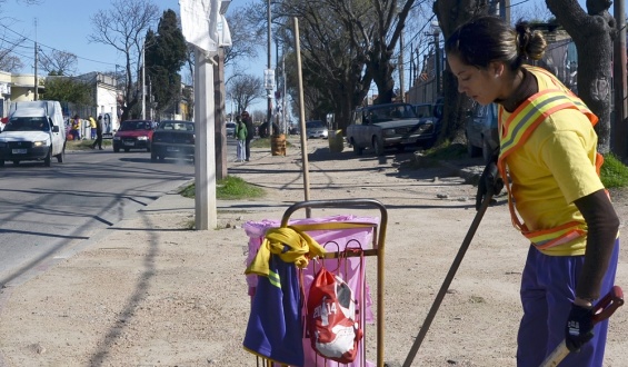 Plan de "jornales solidarios" genera dudas en la oposici�n