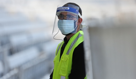 OMS: dejar las mascarillas no s�lo depende del nivel de vacunaci�n nacional