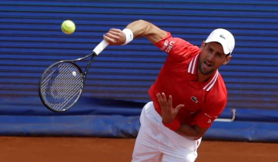 Djokovic levanta en casa su t�tulo ATP n�mero 83