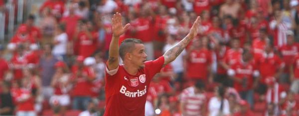 Inter gan y pasa a Libertadores, Palmeiras cerca del descenso