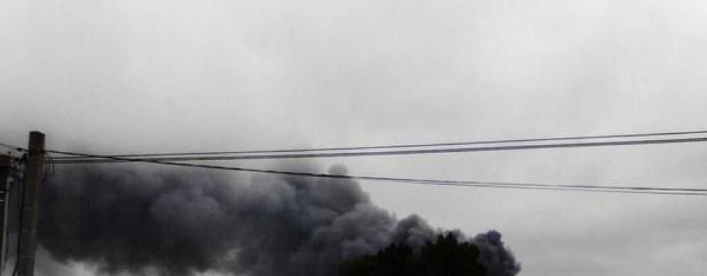Bomberos logr controlar incendio en depsito de Tiendas Montevideo
