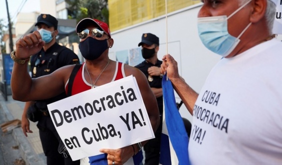 El Partido Comunista del Uruguay brind� un �respaldo total� al gobierno cubano tras medidas contra manifestantes 