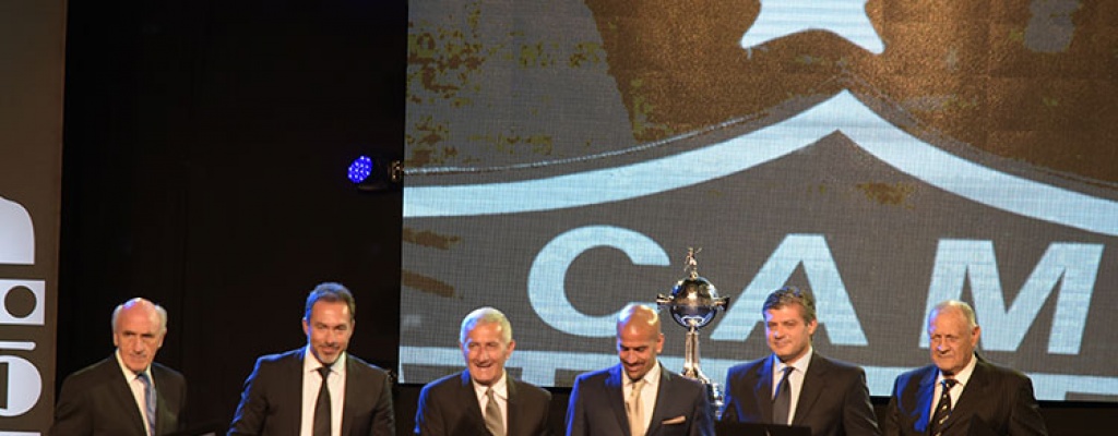 Padres e hijos: Gonalvez y Matosas homenajeados por la Conmebol
