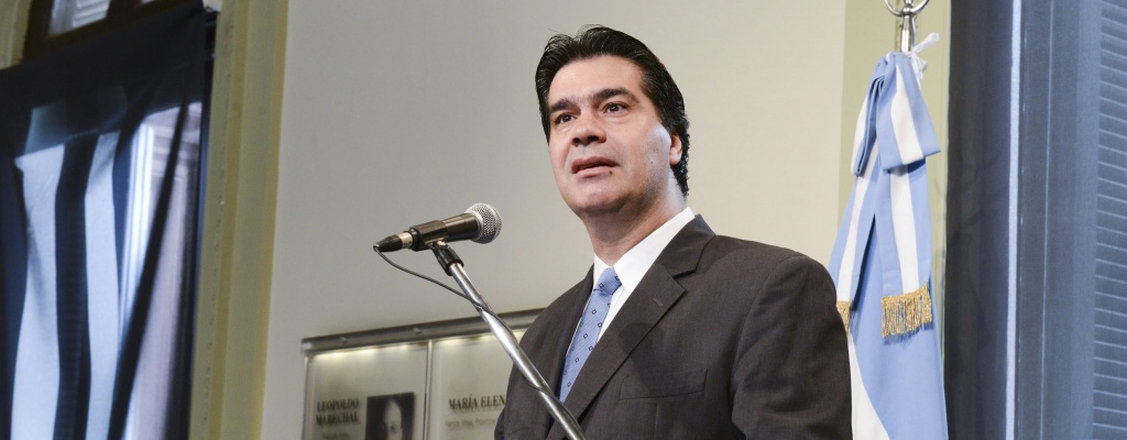 Capitanich atac a Macri y Massa por criticar medida del Gobierno