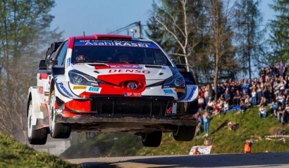 Ogier, a dar el golpe en Grecia