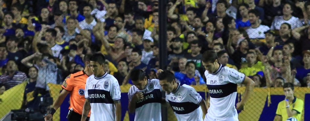 Boca cay� de local ante Gimnasia y culmin� un a�o negativo