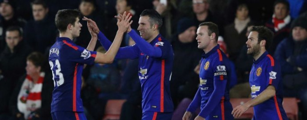 Manchester Utd. gan al Southampton con doblete de Van Persie