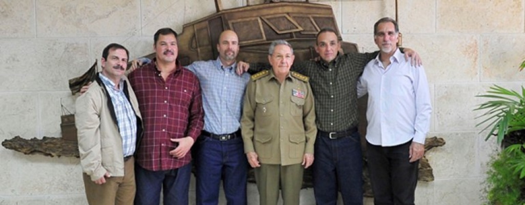 Ral Castro recibi en Cuba a espas liberados por Estados Unidos 