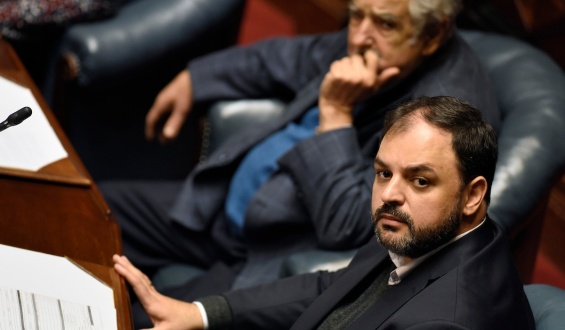 El senador Carrera acusó al ministro Heber de perseguirlo políticamente