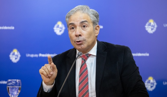 Silva exhort a desocupar centros educativos