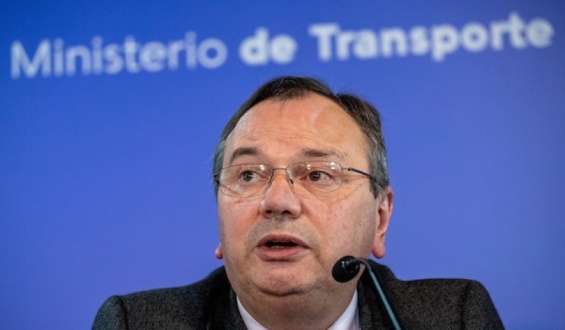 Gobierno eval�a habilitar turnos en otras empresas para mitigar efecto del paro en COPSA