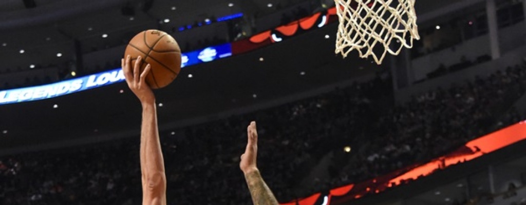 Pau Gasol figura en la victoria de los Bulls ante los Lakers