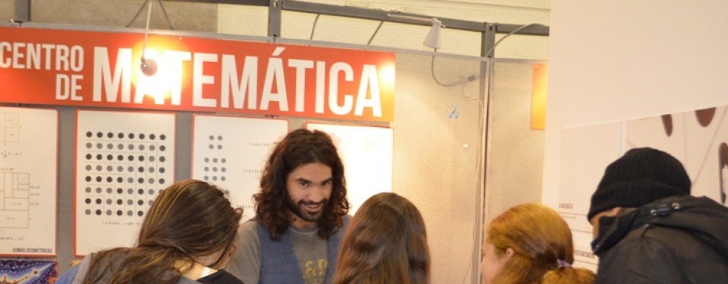 Facultad de Ciencias en encuentro mano a mano con futuros estudiantes y el decano
