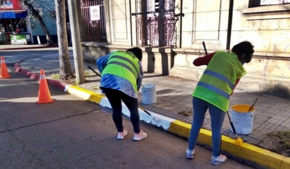 �Todo lo que no quieren hacer los empleados p�blicos, lo hizo Jornales Solidarios�, dice integrante del programa 