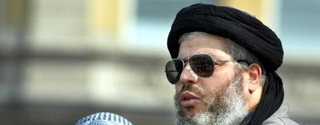 Predicador brit�nico Abu Hamza es sentenciado a perpetua en EEUU