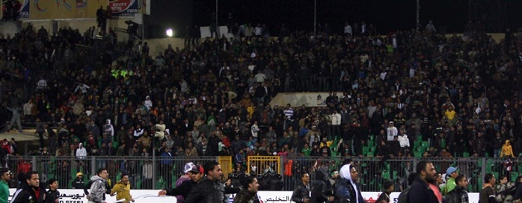 Cl�sico egipcio se vuelve a disputar tras incidentes con 72 muertos