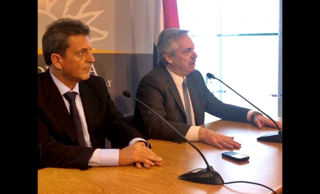 Alberto Fernández se reunió con Montevideo con el presidente Tabaré Vázquez y dijo que le ofrecerá a - Radio Monte Carlo CX20 AM930